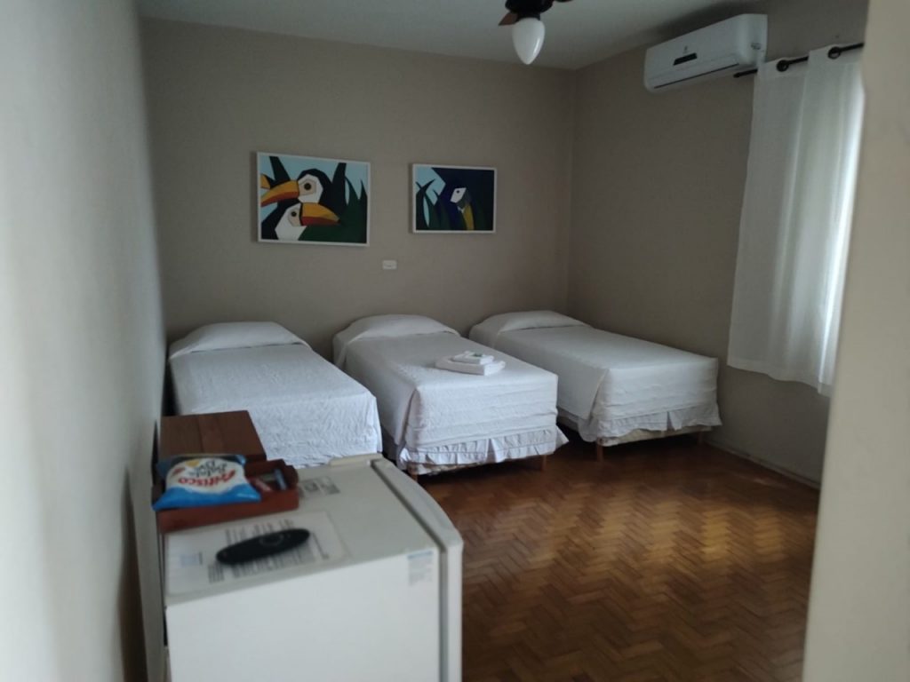 Apartamento triplo solteiro no Casarão Hotel